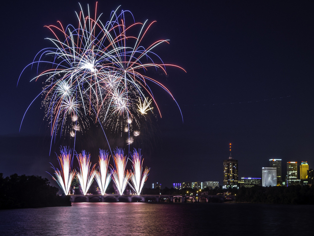 WATCH: Fireworks at Tulsa's FreedomFest 2016