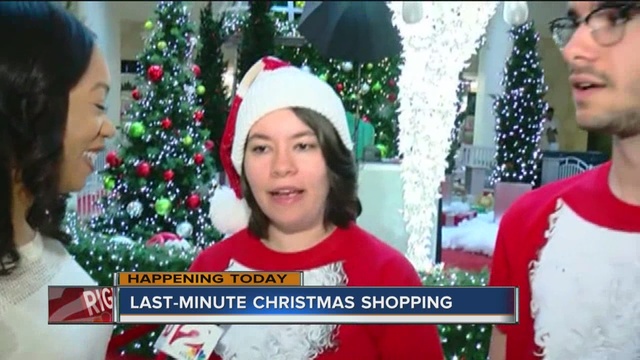 last minute shoppers took on the woodland hills mall starting early saturday morning to check some items off of their families christmas lists - What Time Does The Mall Close On Christmas Eve last minute shoppers took on the woodland hills mall starting early saturday morning to check some items off of their families christmas lists - What Time Does The Mall Close On Christmas Eve