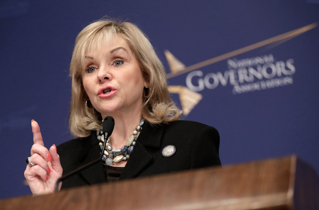 Gov. Mary Fallin to call for special session on budget fix